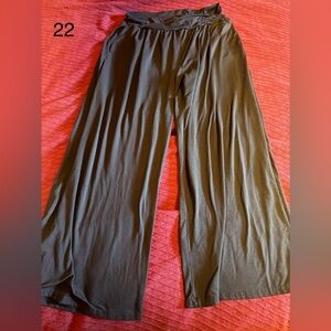 Chic Black Straight Leg Stretchy Women's Pants